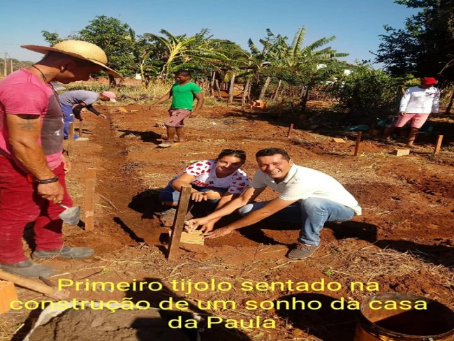 Vereador Jean Oliveira inicia construo de casa para famlia menos favorecida em Aguiarnpolis-TO  