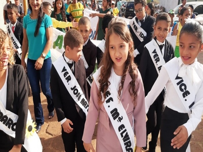 RESGATANDO O PATRIOTISMO: PREFEITURA REALIZA DESFILE CVICO DA INDEPENDNCIA DO BRASIL EM NAZAR-TO