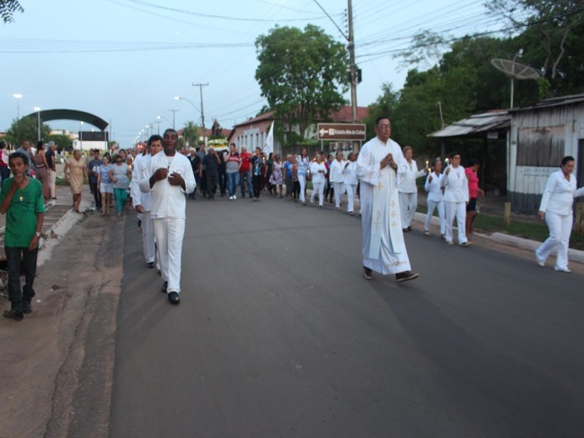 Procisso e Santa Missa marcam o encerramento do Festejo de So Pedro de Alcntara em Carolina -MA