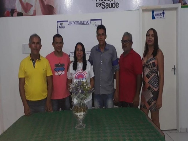 PREFEITURA ENTREGA CAMIONETE PARA A SECRETARIA MUNICIPAL DE SADE DE NAZAR-TO