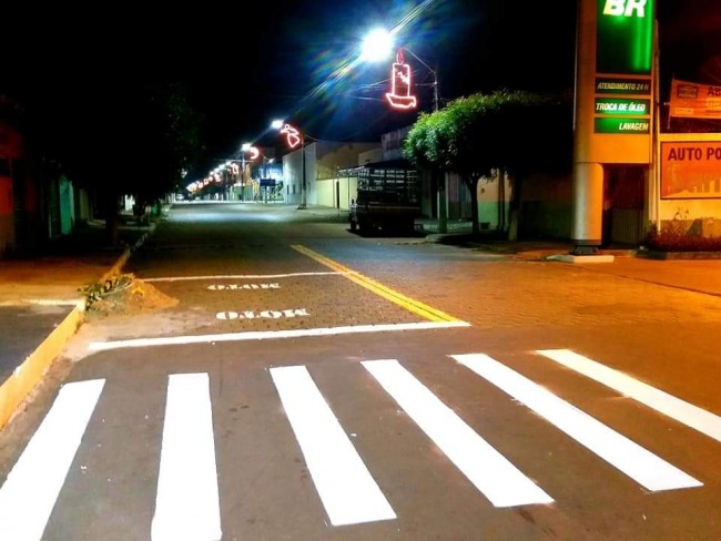 Prefeitura refora sinalizao de trnsito no centro da cidade de Carolina-MA