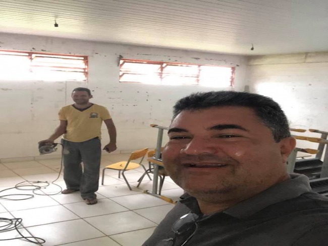 PIRAQU -TO: PREFEITO EDUARDO SOBRINHO VISITA OBRAS DE REFORMA DA CRECHE MEUS PRIMEIROS PASSOS 