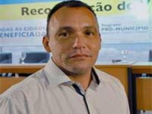 EX-PREFEITO CLAYTON PAULO A UMA VOTAO DA FICHA SUJA