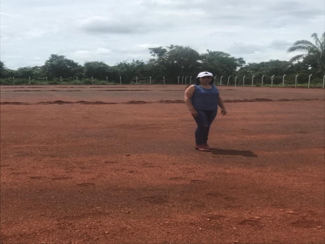 PREFEITURA INICIA TERRAPLANAGEM PARA CAMPO DE FUTEBOL EM NAZAR-TO