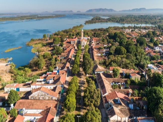 PREFEITURA DE CAROLINA-MA REAFIRMA NECESSIDADE DE ISOLAMENTO E USO DE MSCARA CONTRA A COVID-19