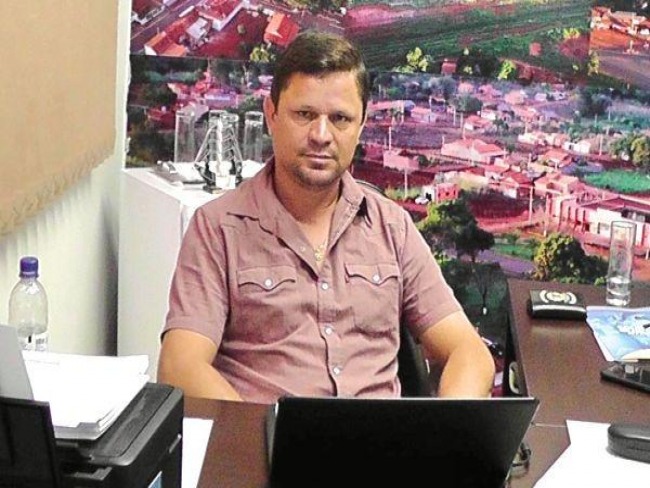 Prefeito Ivan Paz diz que ficar neutro nas eleies municipais em Aguiarnpolis-TO