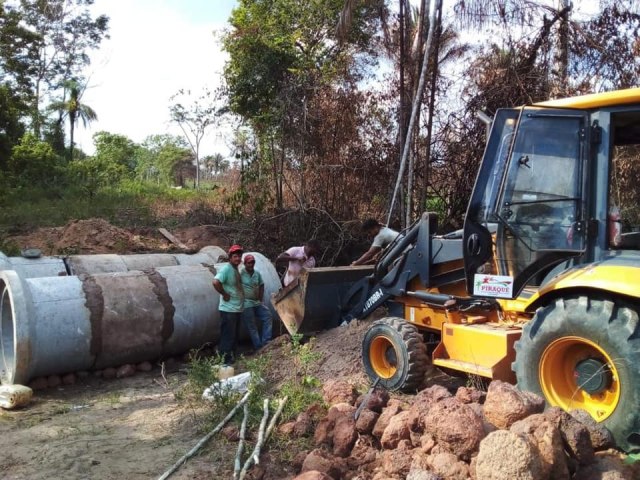 PREFEITURA D SEQUNCIA S MELHORIAS NAS ESTRADAS DA REA RURAL DE PIRAQU-TO