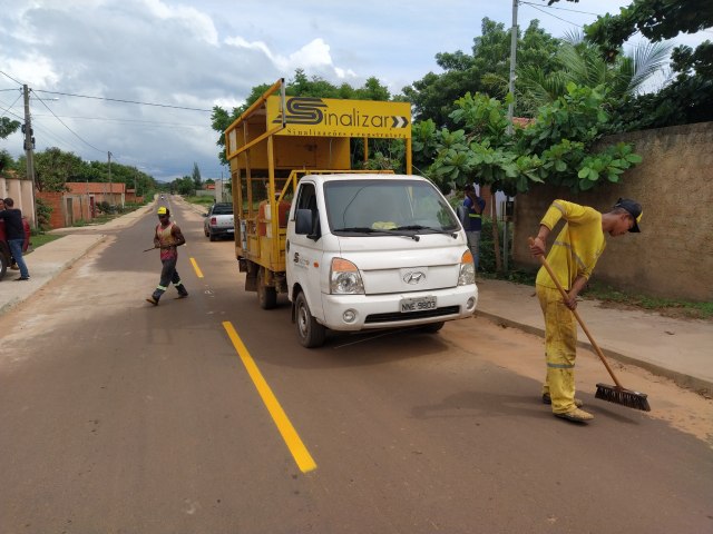 Prefeitura investe em melhorias na sinalizao de trnsito em Carolina-MA