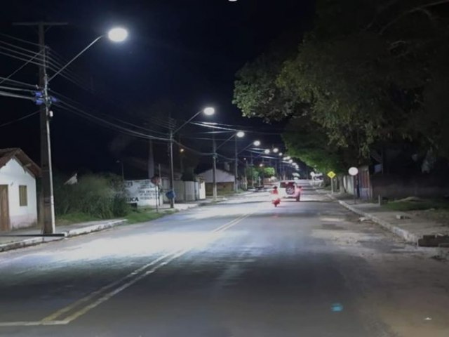 CONCLUDA NA AVENIDA CENTRAL, PREFEITURA DE FILADLFIA VAI ESTENDER ILUMINAO EM LED TAMBM AOS BAIRROS 