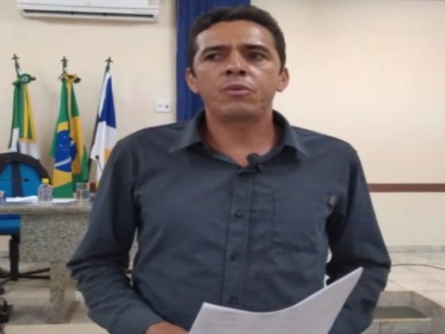 VEREADOR GESSIMAR: PREFEITO CLAYTON PAULO DESCUMPRE LEIS E DIREITOS DO SERVIDOR DE NAZAR-TO