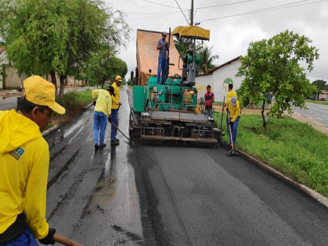 PREFEITURA DE FILADLFIA RETOMA RECAPEAMENTO DE RUAS. OBRAS J INICIARAM NA AV. WILSON MARTINS DE CASTRO