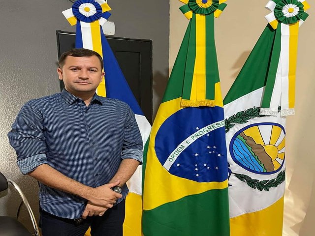 Prefeito David Bento divulga mensagem de Natal e Ano Novo aos filadlfienses