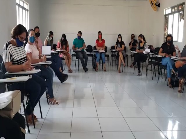 NA VOLTA S AULAS, PREFEITURA DE CAROLINA ADOTA TODAS AS MEDIDAS PARA ASSEGURAR A SADE DOS ALUNOS