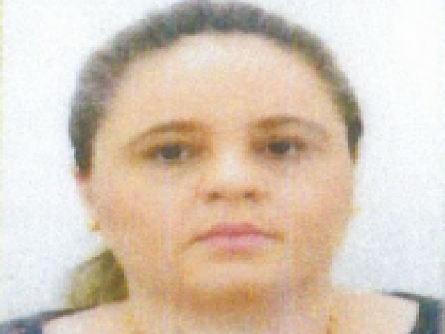 NELIDA MIRANDA D DESCULPA ESFARRAPADA AO TRIBUNAL DE CONTAS PARA PROTELAR CONCURSO, MAS OFICIALIZA TREM DA ALEGRIA DE CONTRATAES EM BARRA DO OURO