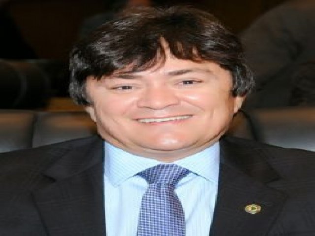Lo Cunha  pr-candidato  reeleio nas eleies de 2024 