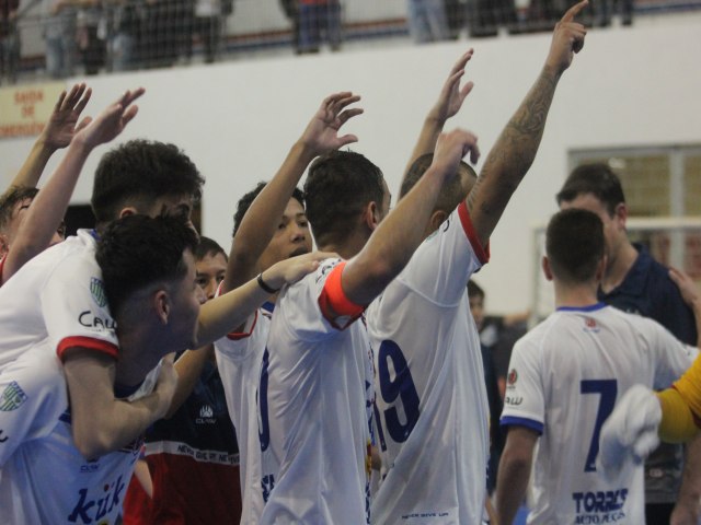 Srie Bronze: Paran Clube Futsal  o melhor time da competio, com 100% de aproveitamento