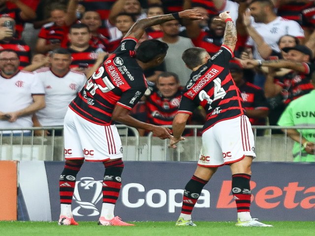 Flamengo vence Bahia no Maraca e avana para semifinal da Copa do Brasil