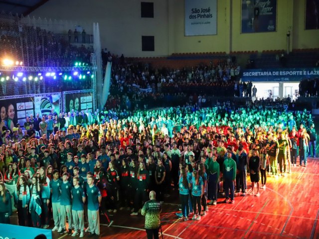 So Jos dos Pinhais recebe abertura oficial da Taa Paran de Voleibol com recorde de participantes