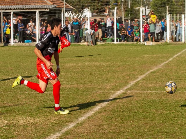 Esto abertas as inscries para a XII Copa Pinhais de Futebol