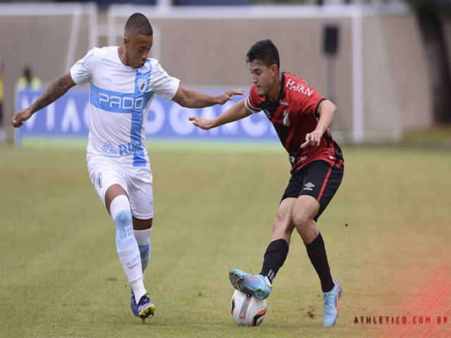 Jogo no interior deixa o Londrina em vantagem