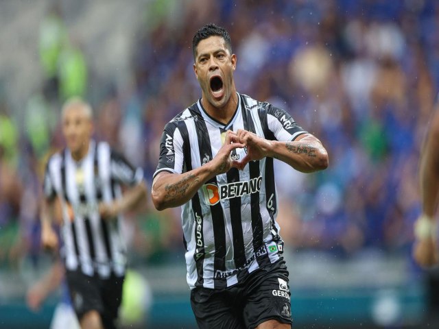 Hulk comanda vitria sobre Cruzeiro e Atltico  tricampeo mineiro