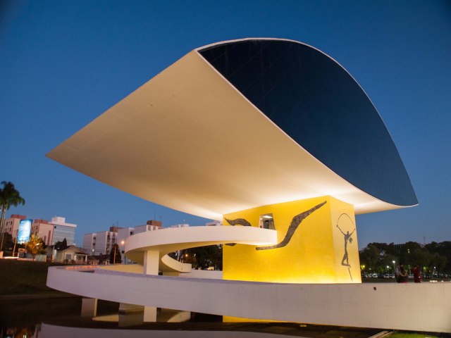 Museu Oscar Niemeyer promove programa de frias em julho