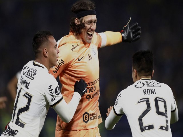 Corinthians supera Boca nos pnaltis e segue vivo na Libertadores