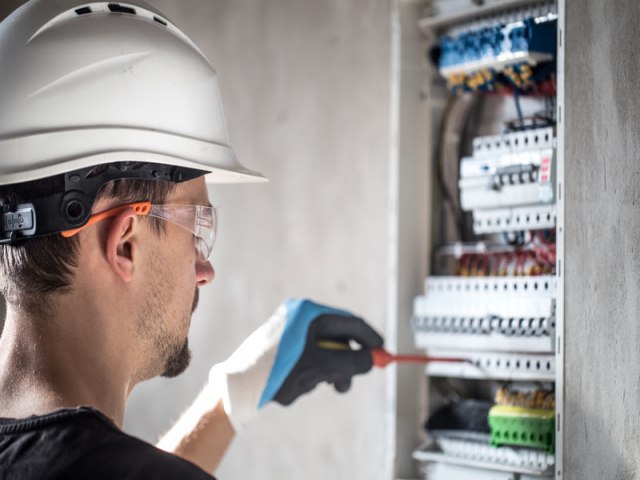 Departamento de Vigilncia em Sade alerta para riscos de acidentes com eletricidade