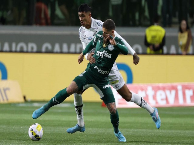 Esportes Palmeiras derrota Santos e amplia vantagem na ponta do Brasileiro