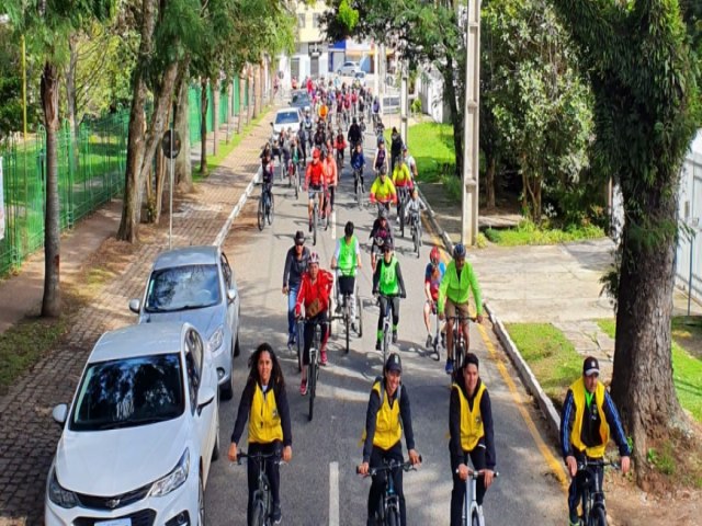 Passeio Ciclstico em Pinhais anuncia nova estao do ano