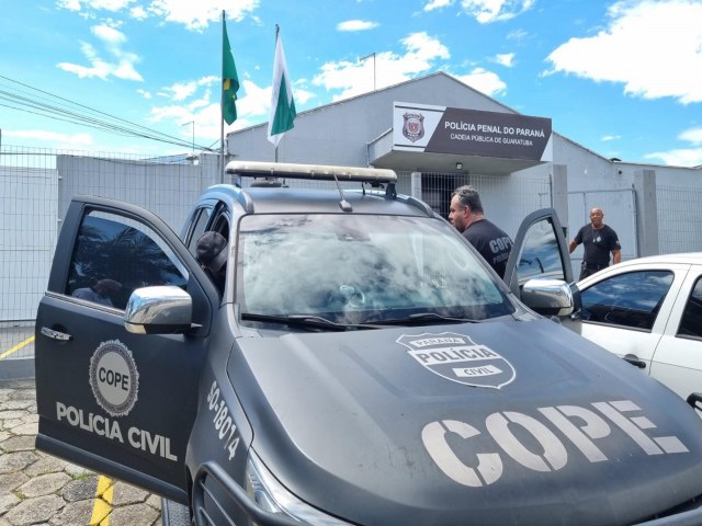 Policiais cumprem mandados contra pessoas com tornozeleira que no poderiam estar no Litoral