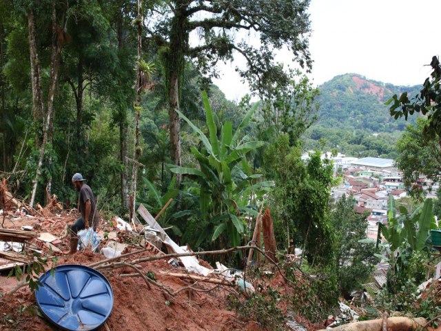 MP diz que j havia alertado prefeitura de So Sebastio sobre riscos