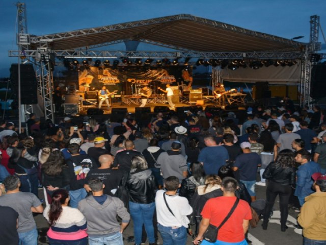 Festival da Cerveja e Fecapi unem gastronomia e msica ao vivo no centro de Pinhais neste sbado (11)