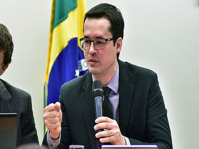 Em deciso unnime, TSE cassa mandato do deputado Deltan Dallagnol