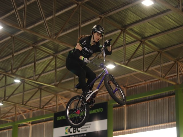 Bolsista do Gerao Olmpica e Paralmpica vence Copa Internacional de BMX Freestyle