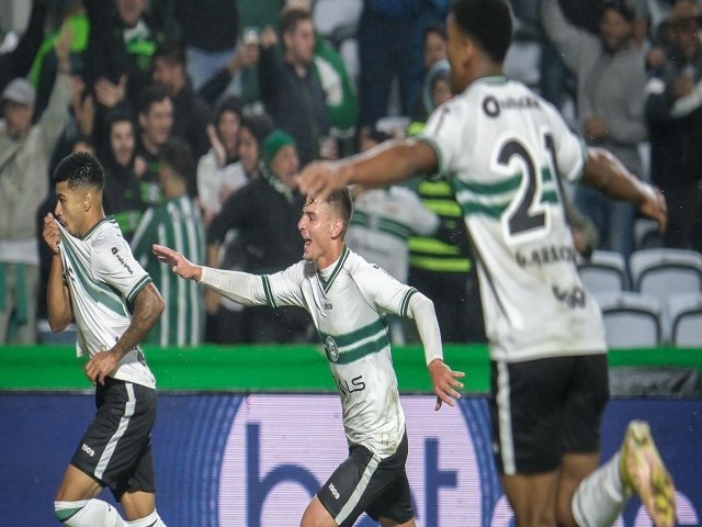 Coritiba bate o Guarani no Couto e volta a vencer na Srie B