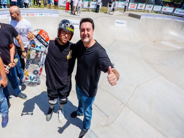 Curitibano Augusto Akio leva bronze olmpico e inspira nova gerao de skatistas do Estado