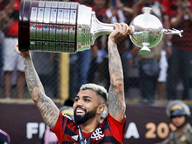 Santo Gabigol – e o Flamengo leva a taça