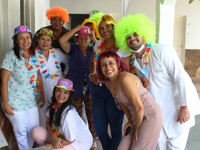 Sedes e Conselho do Idoso realizam baile de Carnaval para usuários da Casa de Repouso São Vicente de Paulo
