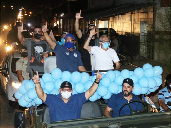Luiz de Deus reúne mais de 3 mil carros em carreata em Paulo Afonso