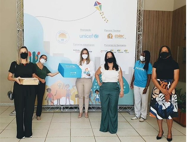 Equipe da Sedes participa da entrega do Selo Unicef. Paulo Afonso é Município Aprovado pela quarta vez.