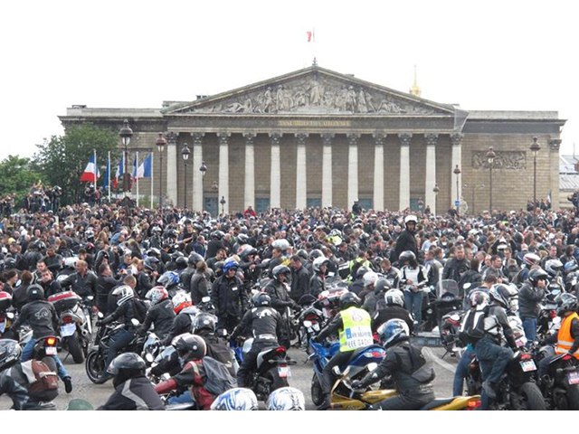 Motociclistas em polvorosa na França 