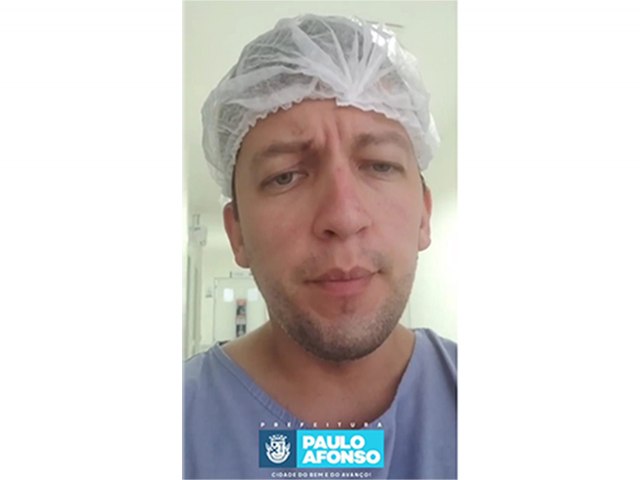 Dr. Henrique, chefe da UTI do HMPA, vítima de acidente de moto, está sendo cuidado no Hospital do Subúrbio em Salvador.