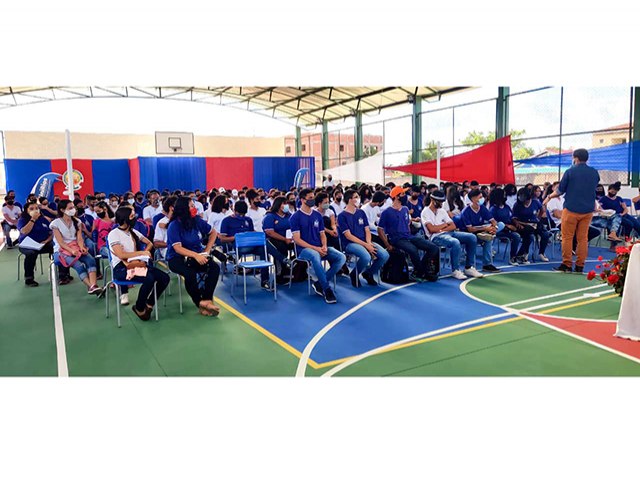 A Rede Estadual de Ensino em Paulo Afonso e o Colégio Estadual Democrático Quitéria Maria de Jesus