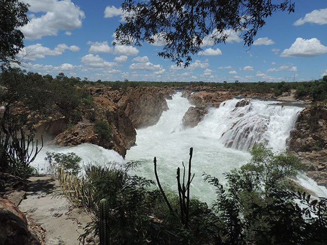 Sobradinho mantém a vazão de 4.000 metros cúbicos e as Cachoeiras de Paulo Afonso podem ser admiradas por mais alguns dias