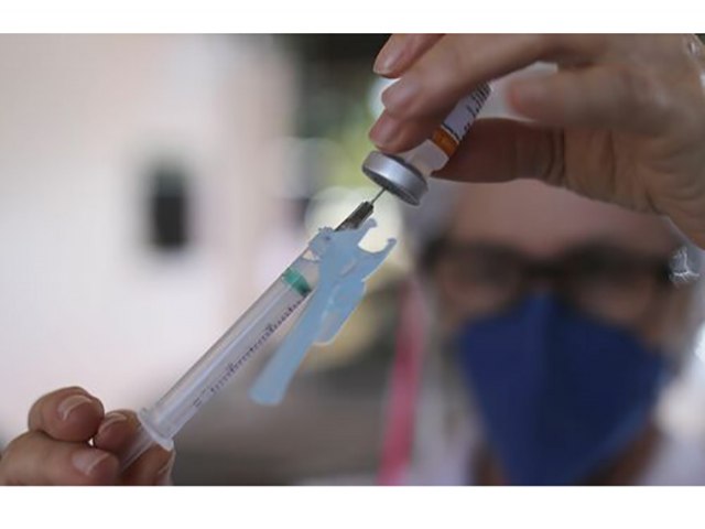 SAÚDE - Quarta dose: Ministério da Saúde passa a recomendar segundo reforço da vacina conta a Covid-19 para idosos como 80 anos ou mais