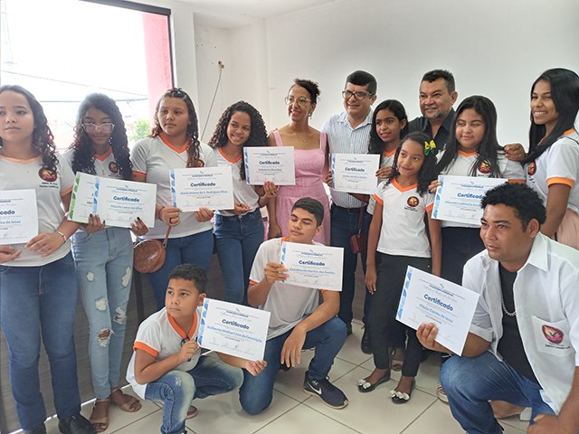 Estudantes da rede pblica de ensino de Santa Brgida  BA, participam do IV Concurso Literrio de Monte Alegre de Sergipe