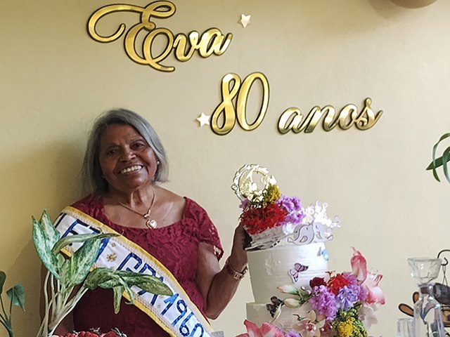 Eva Freire Costa Batista  80 anos, celebrando a VIDA!