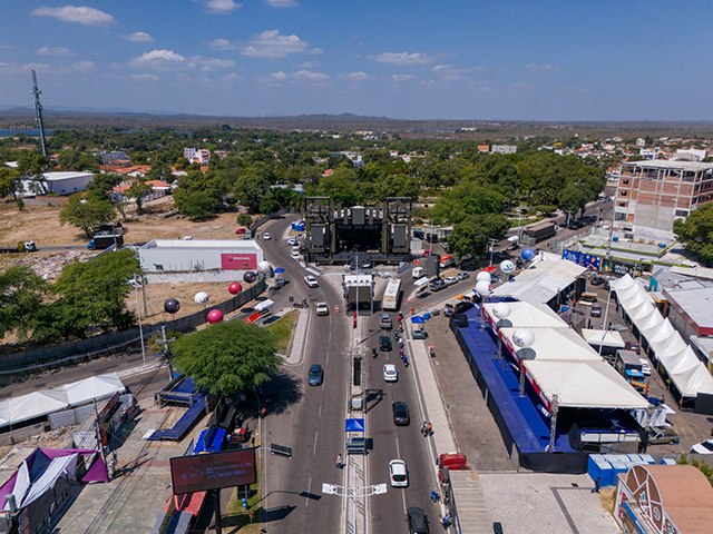 Copa Vela de Paulo Afonso, anunciada como a maior de todos os tempos comea nesta quinta-feira, 5 de setembro. Sero 4 dias de agito com 33 atraes.