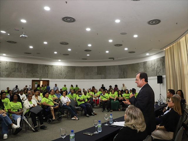 Acessibilidade no turismo  discutida em Salvador